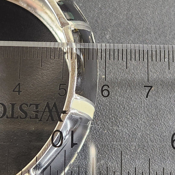 Retro Vintage Hinged Chunky Bangle Bracelet Black White Retro 80s 90s Y2k - Picture 8 of 8